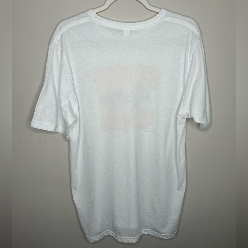 KC Kansas City Chiefs Football Fan Luxury Print Short Sleeved White T Shirt XL - Picture 4 of 8